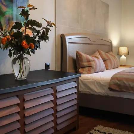 Silti, Atjaunoti Dzivokli Tuvu Centram - 1st Floor Appartement